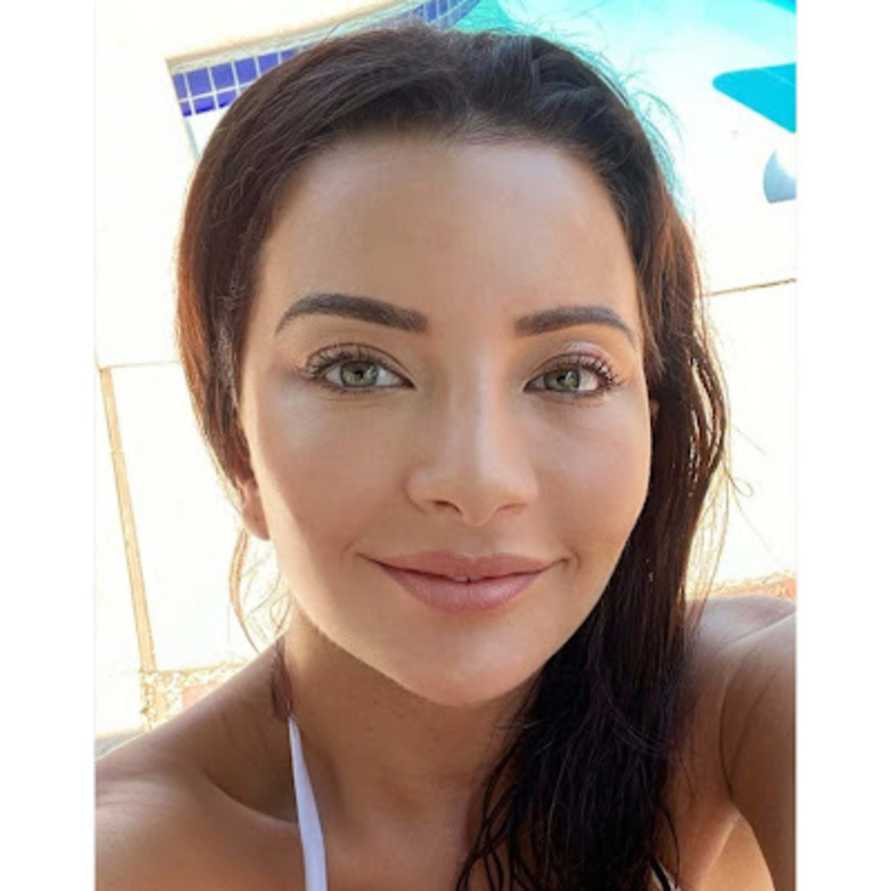 Meet your Posher, Ria